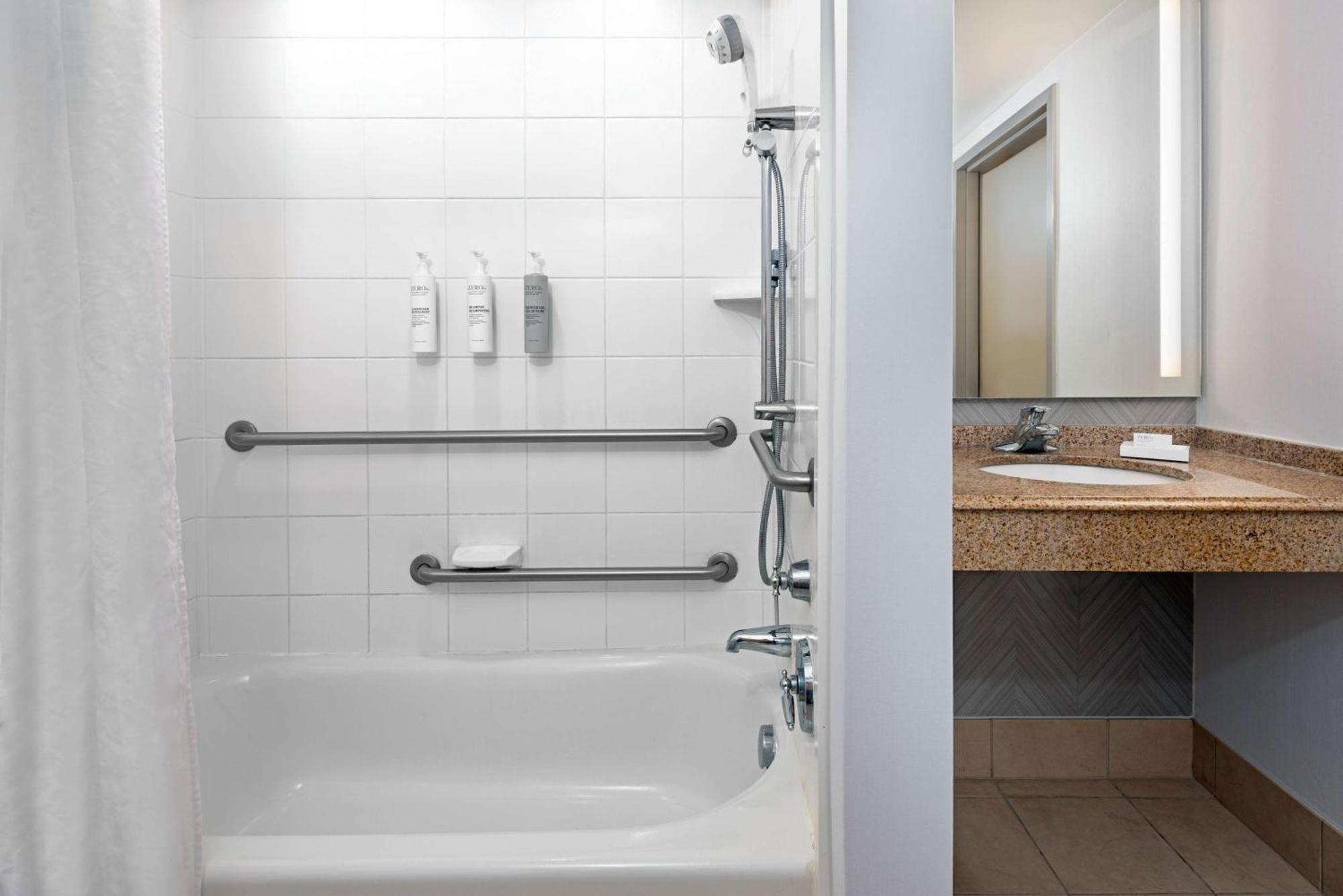 Hilton Garden Inn Tampa Airport/Westshore Ngoại thất bức ảnh