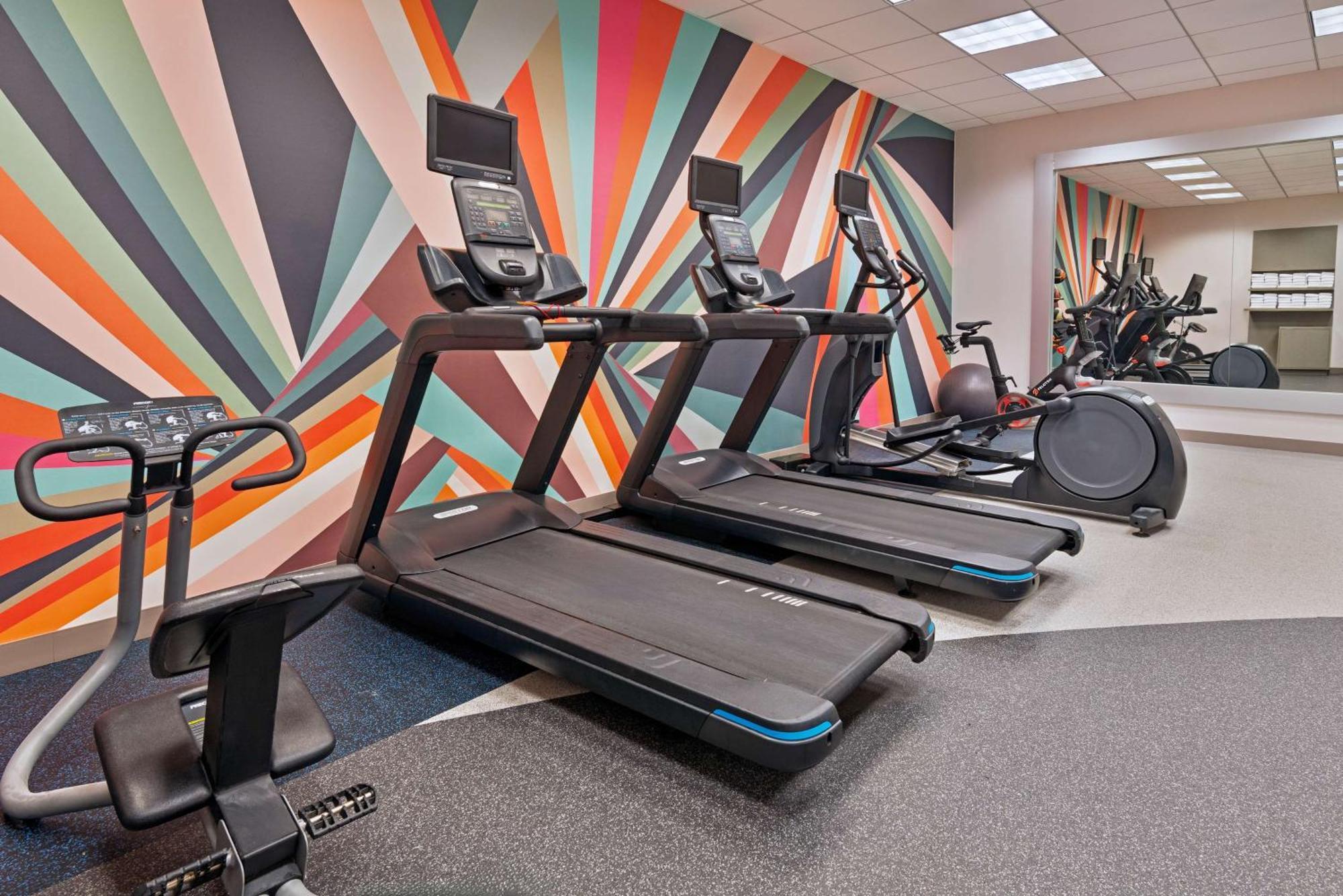 Hilton Garden Inn Tampa Airport/Westshore Ngoại thất bức ảnh